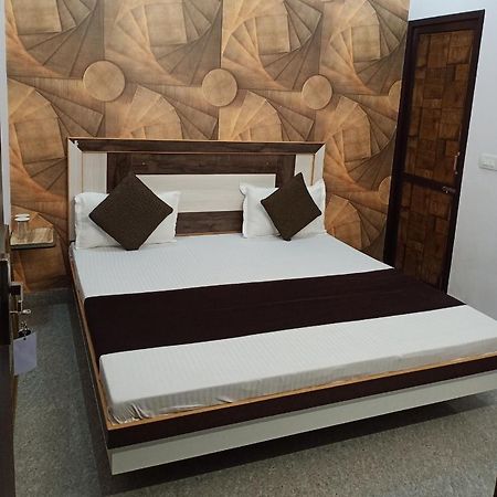 Branded Guest House Jalandhar Ngoại thất bức ảnh