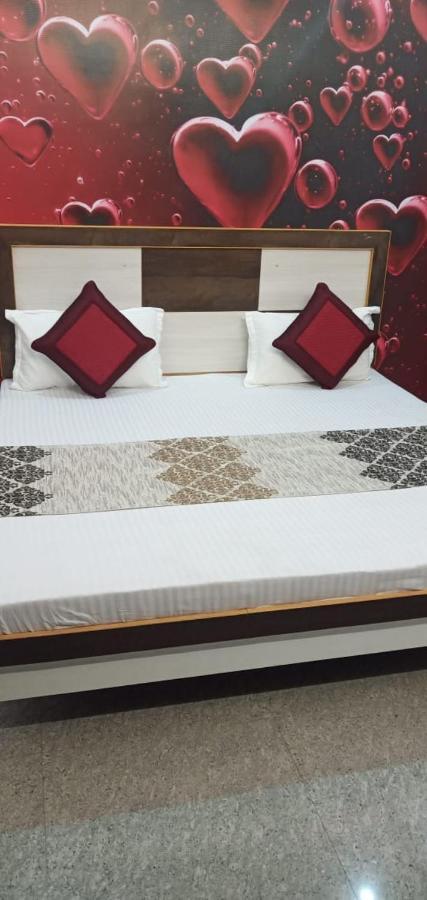 Branded Guest House Jalandhar Ngoại thất bức ảnh